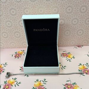 Pandora sparkling barrel Silver Bracelet
